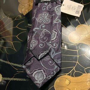 NWT Saks Fifth Avenue Paisley Tie - Purple and Silver